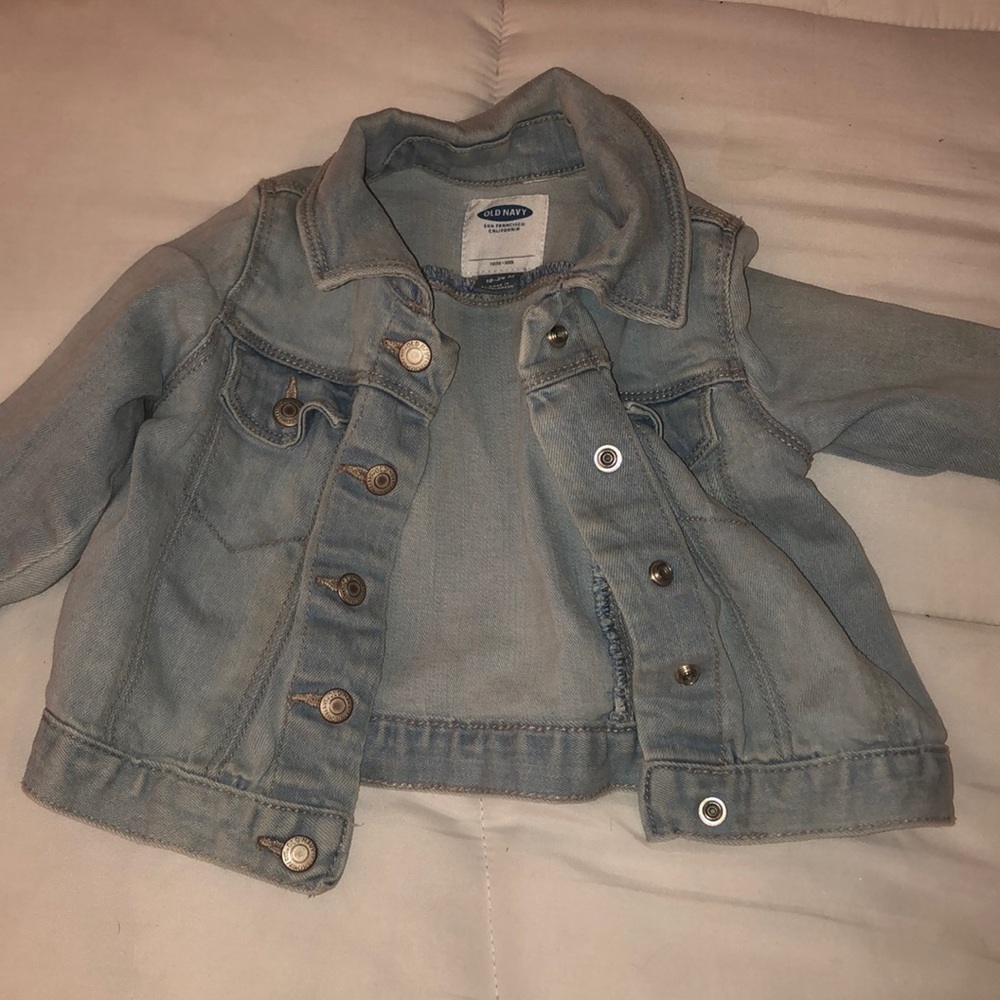 Toddler girl light wash jean jacket